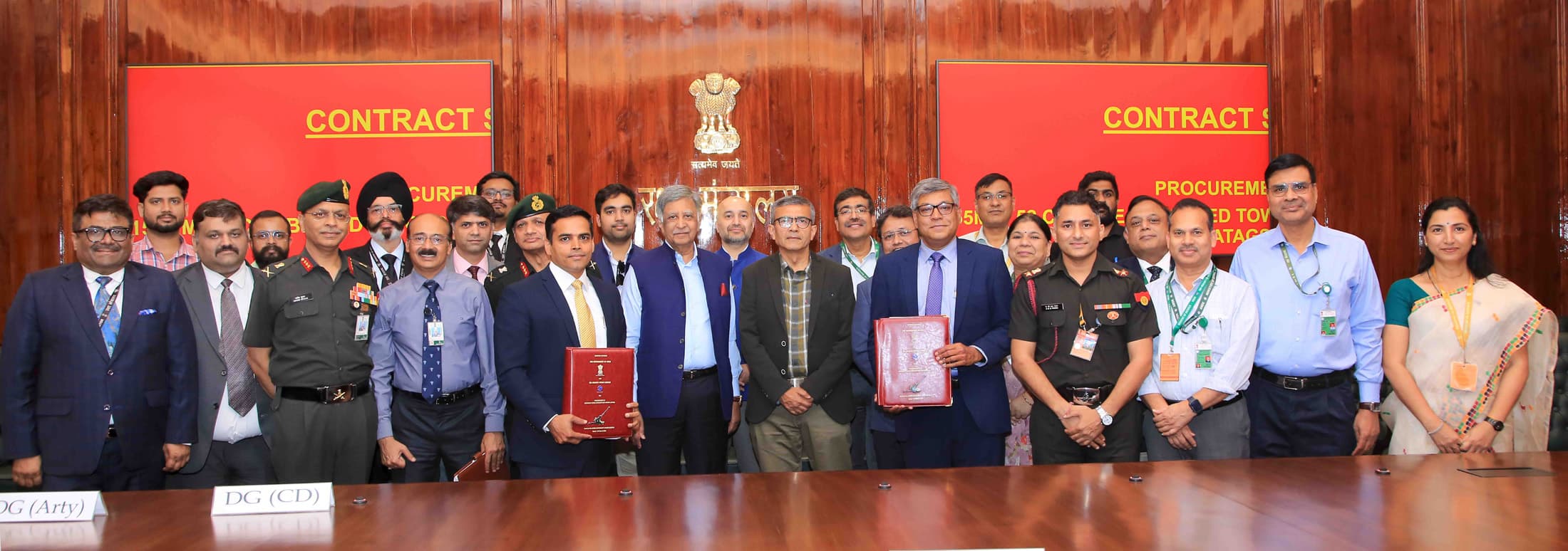 MoD Signs Rs 6,900 Cr Deal for ATAGS and Gun Towing Vehicles