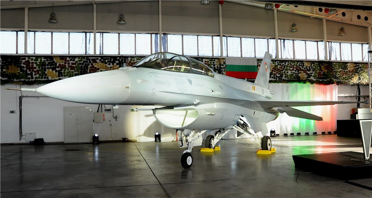 Lockheed Martin Delivers First F-16 Block 70 to Bulgaria